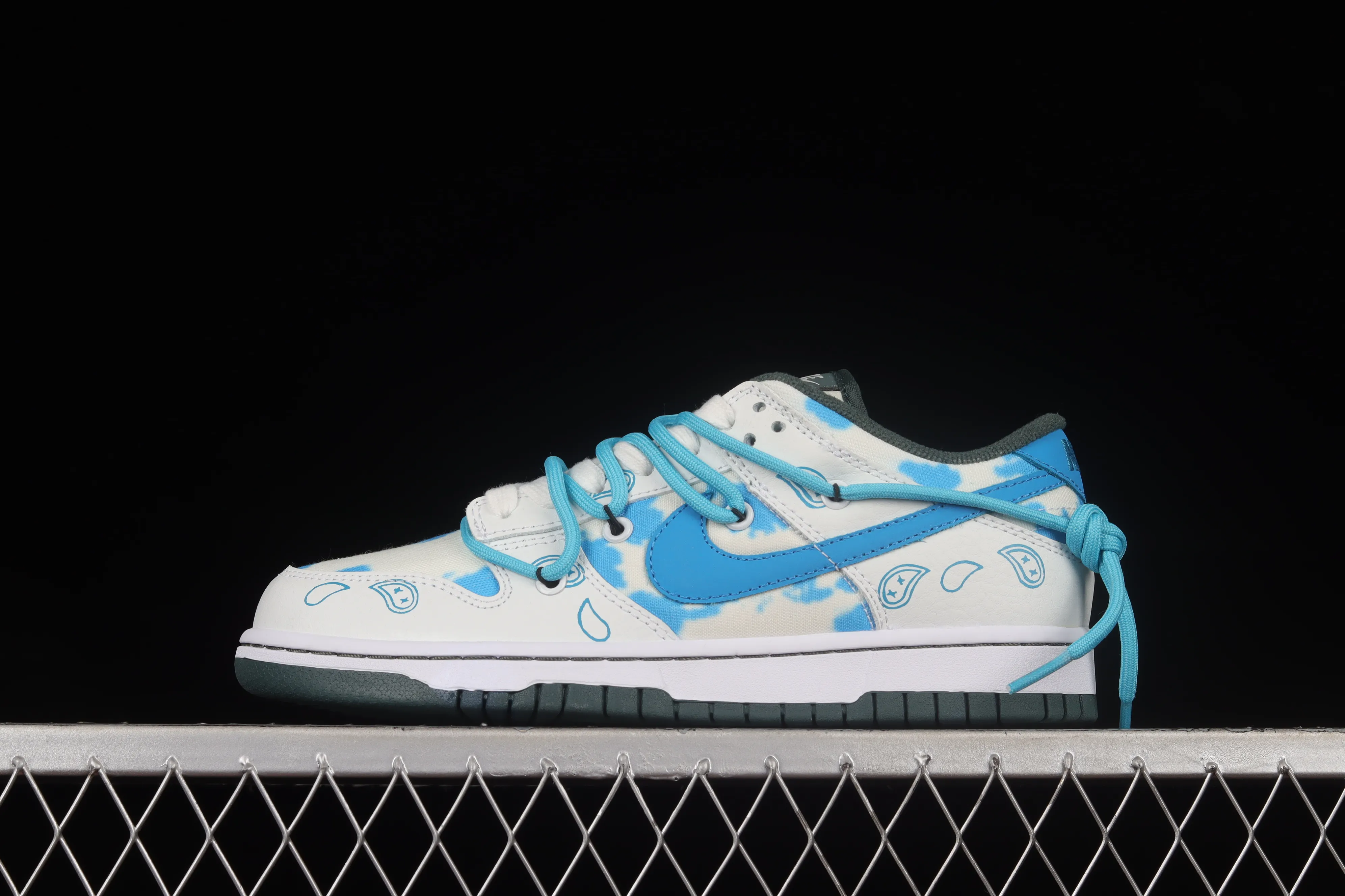 All Categories Nk SB Dunk Series Nk SB Dunk Low Low-top sneakers Pure original version Nk Dunk Low "Sail Multi-Camo" Vibe style distressed Deconstructed shoelaces SB low-top sports and leisure sneakers DH0957-100
